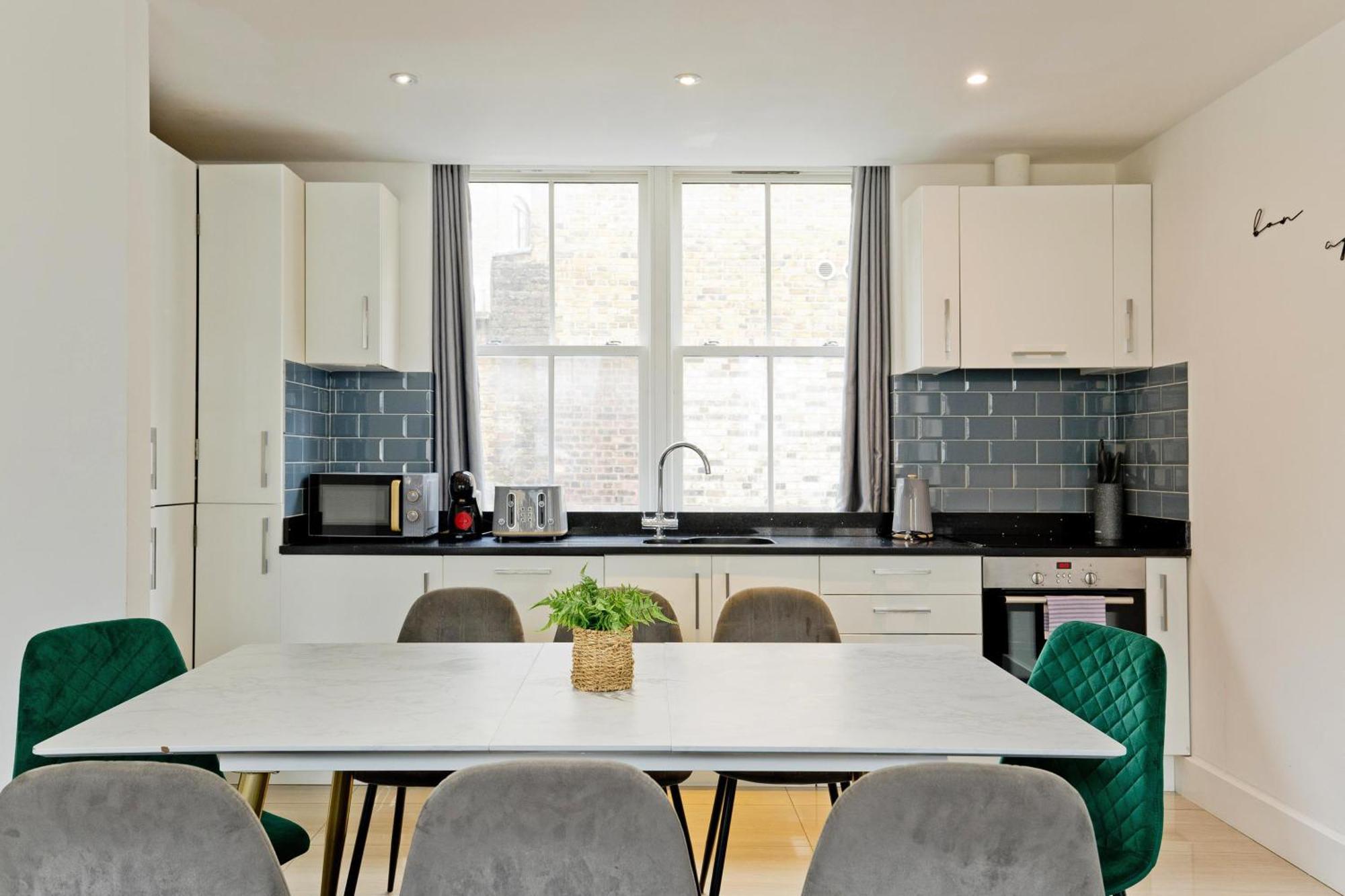 Imperial Liverpool Street Apartments Лондон Экстерьер фото