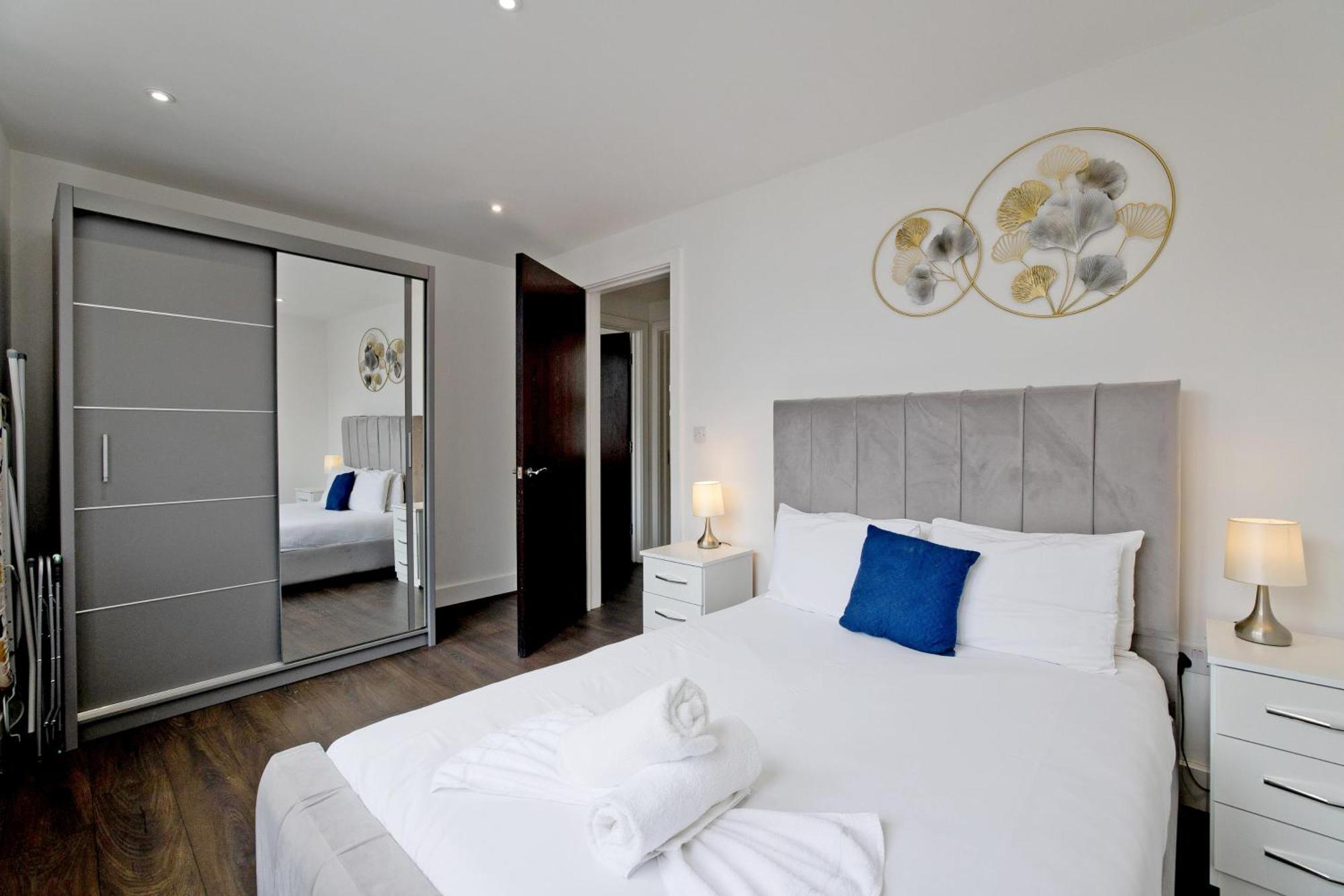 Imperial Liverpool Street Apartments Лондон Экстерьер фото