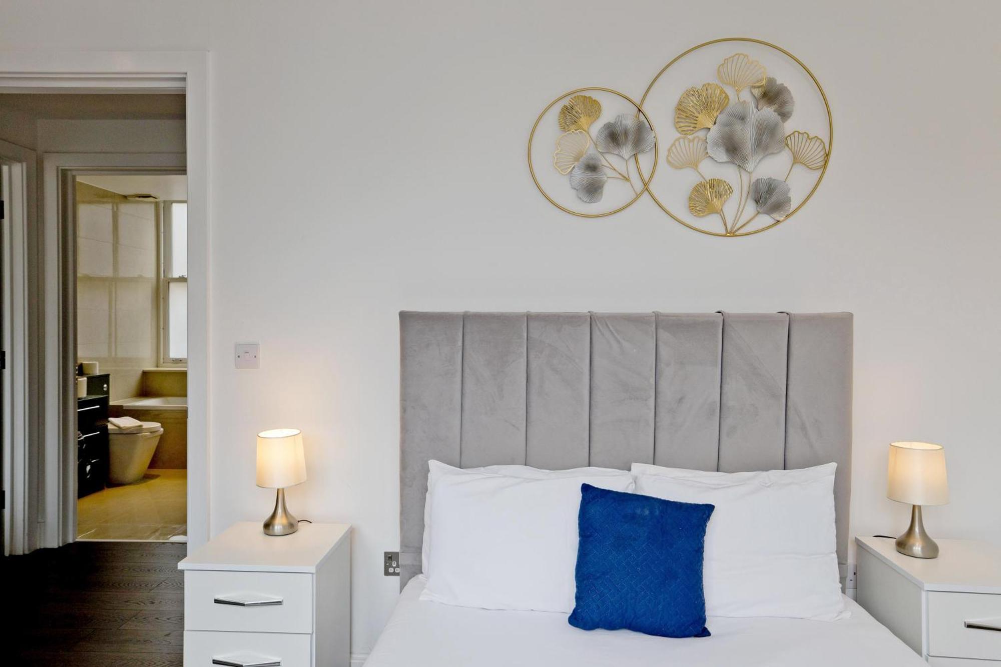 Imperial Liverpool Street Apartments Лондон Экстерьер фото