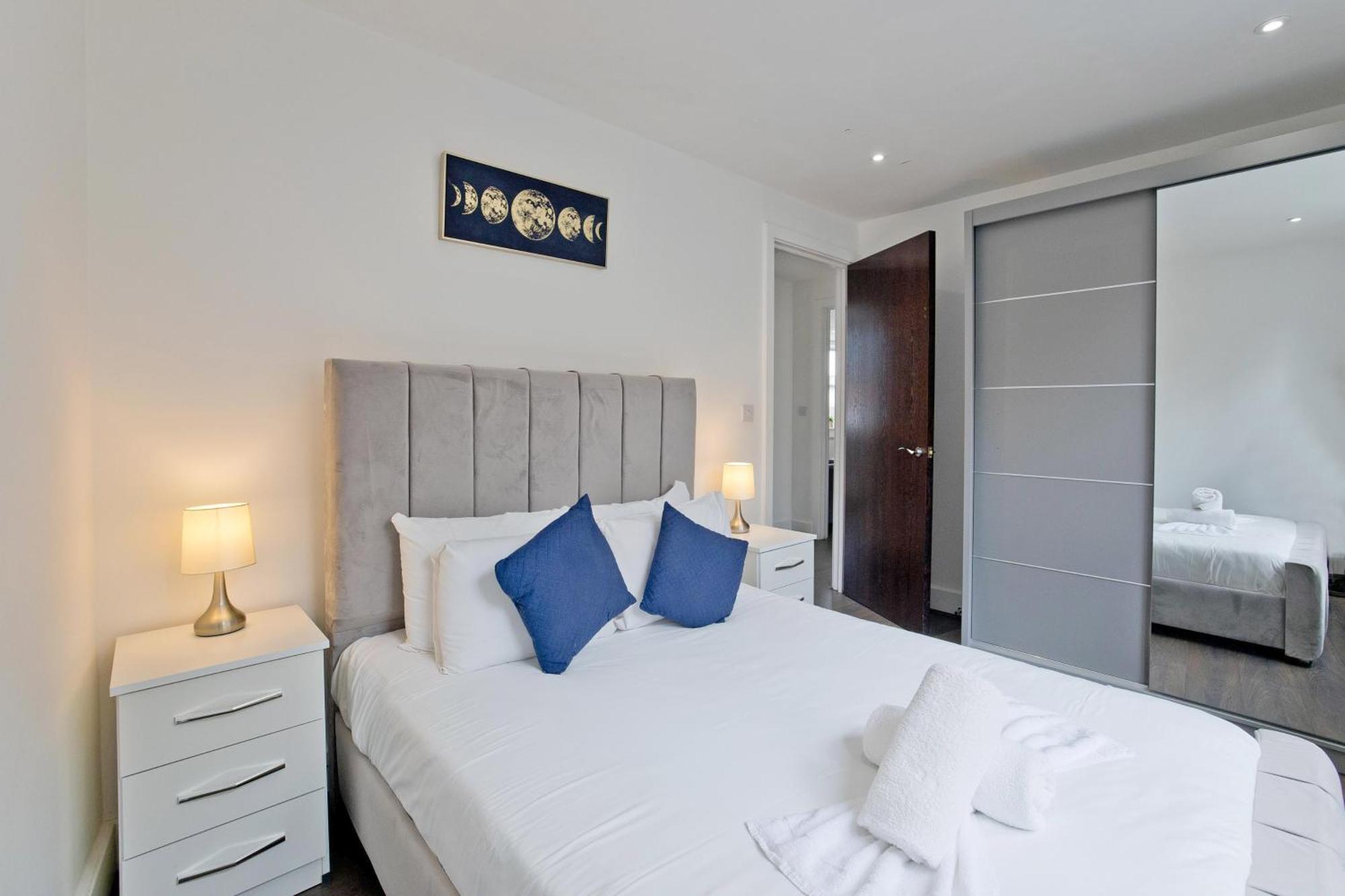 Imperial Liverpool Street Apartments Лондон Экстерьер фото