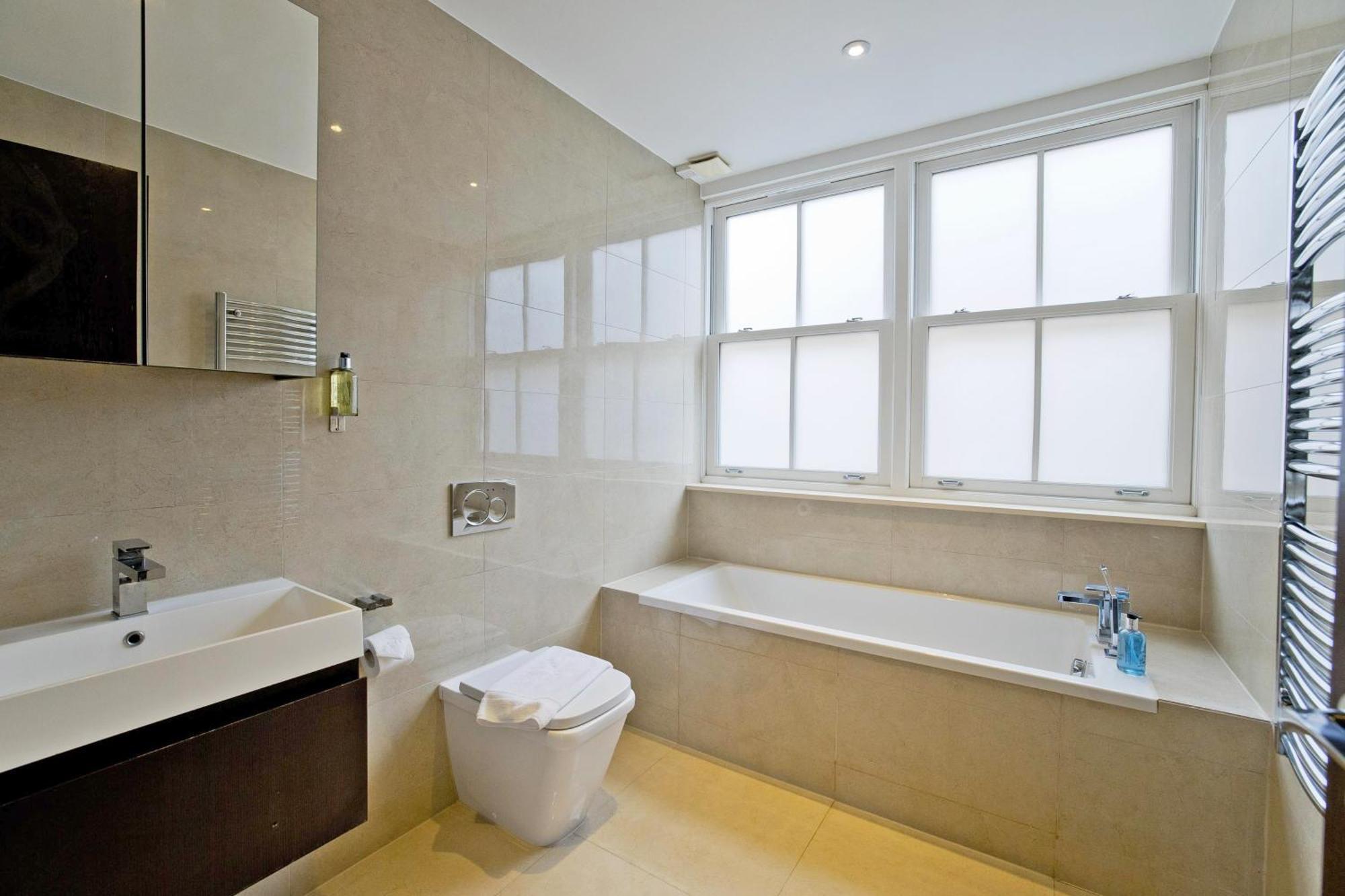 Imperial Liverpool Street Apartments Лондон Экстерьер фото
